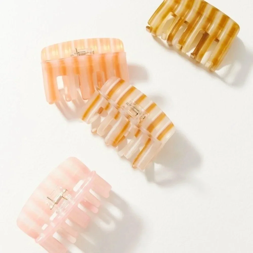 Anthropologie Shipped Claw Hair Set